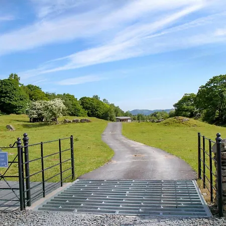 بيت للعطل Mungeon Barn - Uk30125 *