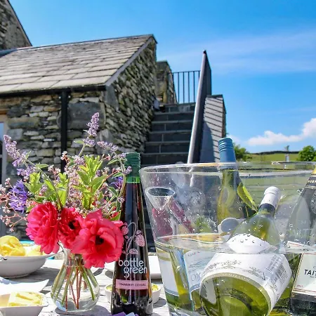 بيت للعطل Mungeon Barn - Uk30125 *